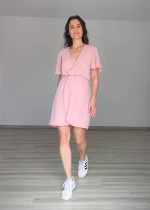 VESTIDO QUARTZO CURTO COM DECOTE TRANSPASSADO E MANGAS GODÊS